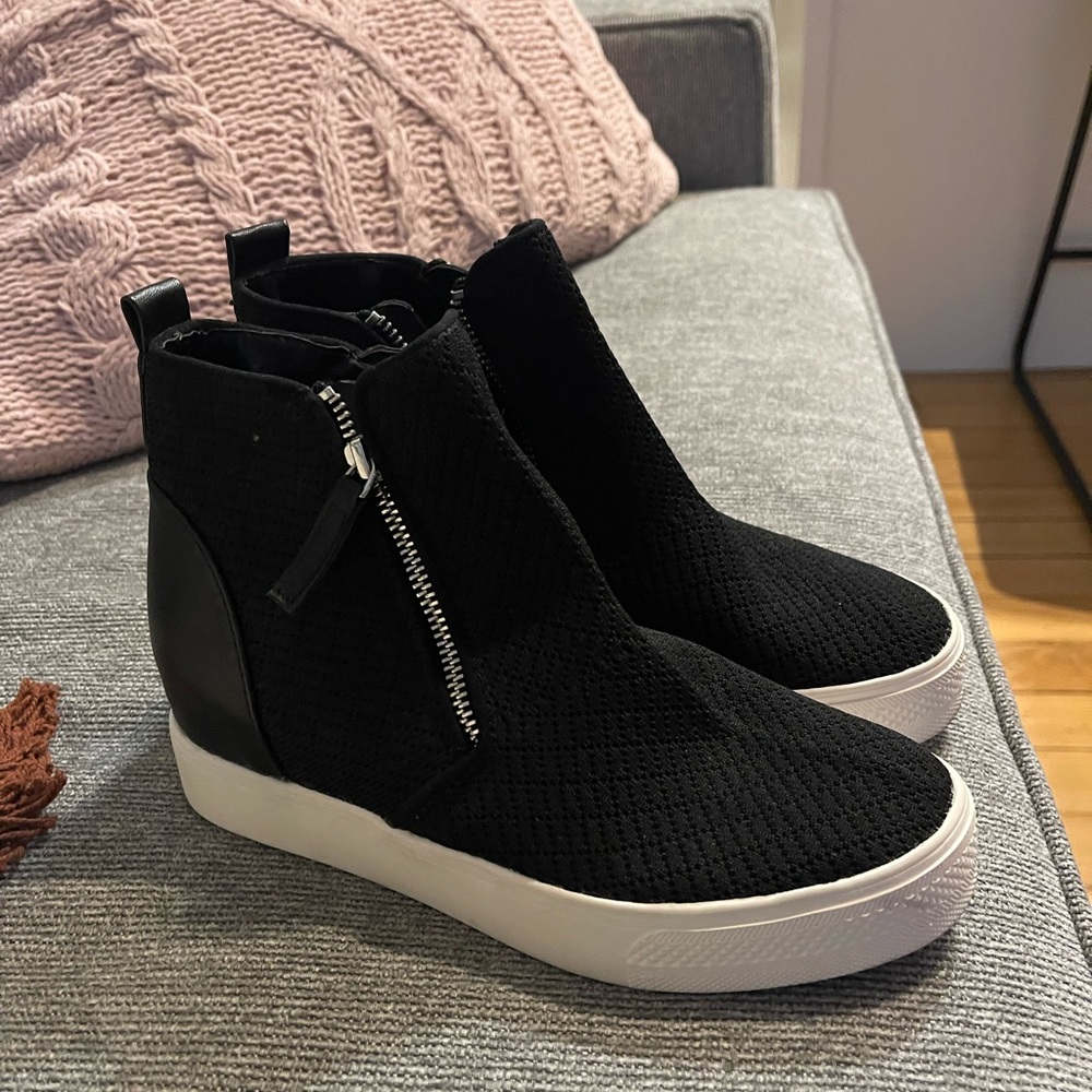 Steve Madden Wedge Tennis Shoes